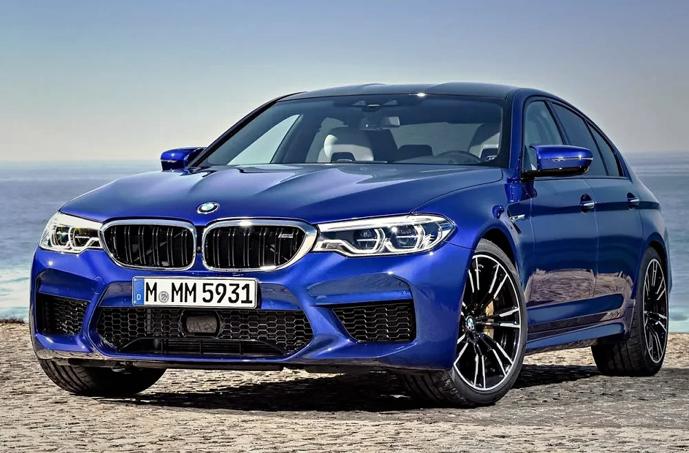 BMW M5 Sedan