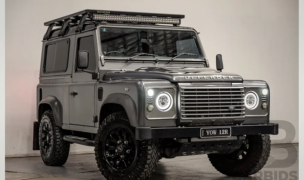 Land Rover Defender (classic)